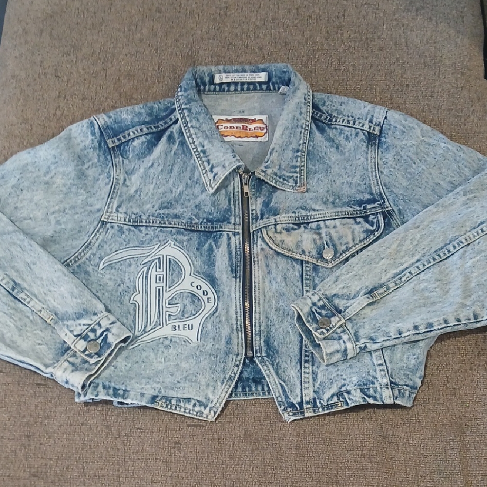 Code Bleu Vintage 80s Blue Denim Jacket with Embroydered